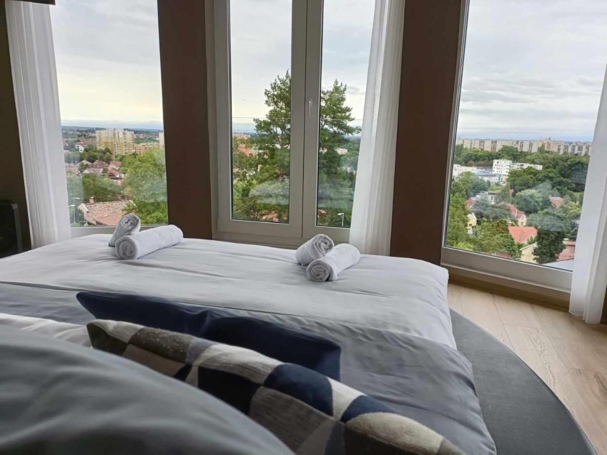 West Panorama Penthouse - Apartment With A Fantastic View Of The City Szombathely Ngoại thất bức ảnh