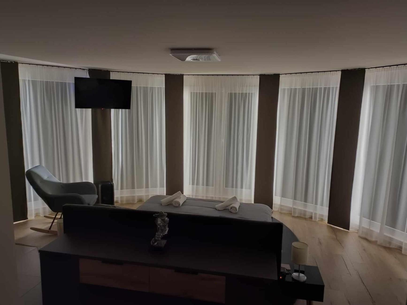 West Panorama Penthouse - Apartment With A Fantastic View Of The City Szombathely Ngoại thất bức ảnh
