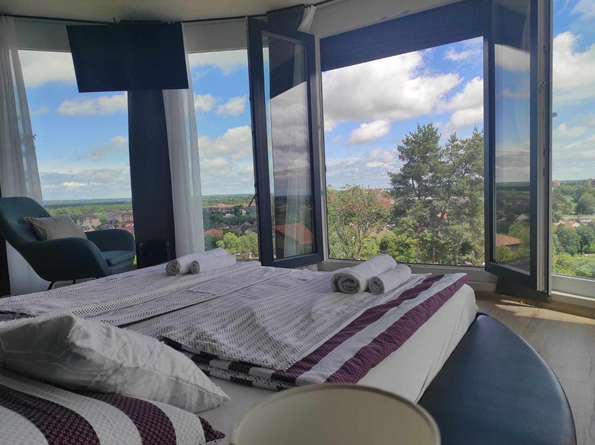 West Panorama Penthouse - Apartment With A Fantastic View Of The City Szombathely Ngoại thất bức ảnh